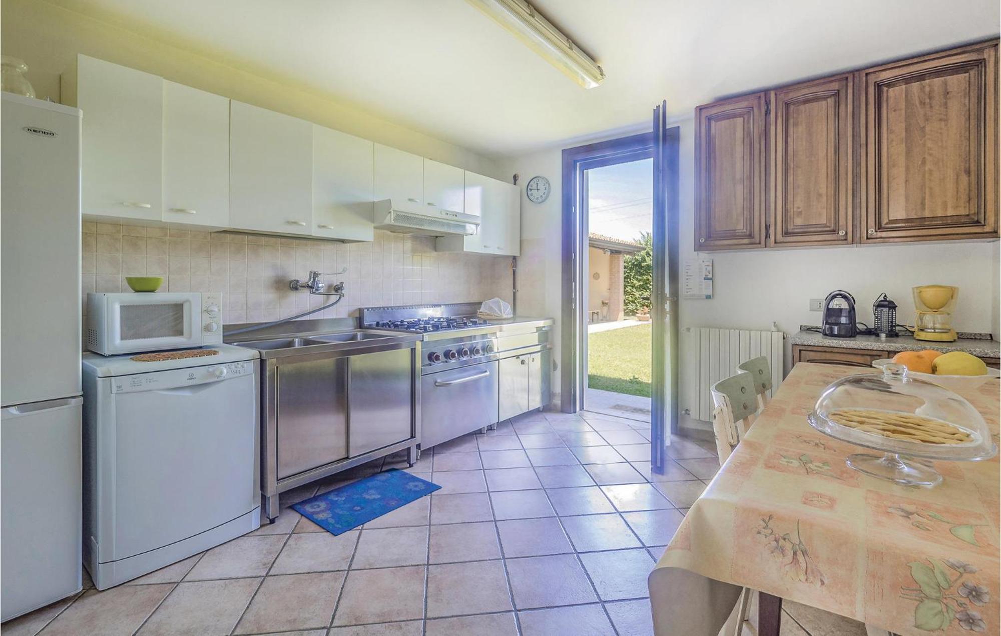 San Basilio Awesome Home In Ariano Nel Polesine With Kitchen מראה חיצוני תמונה